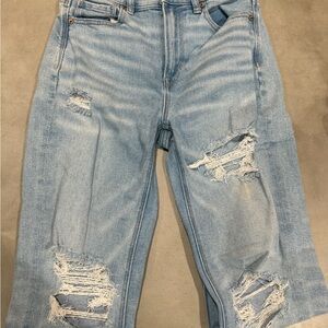 American Eagle Outfitters Light Blue Ripped Boyfriend Jeans